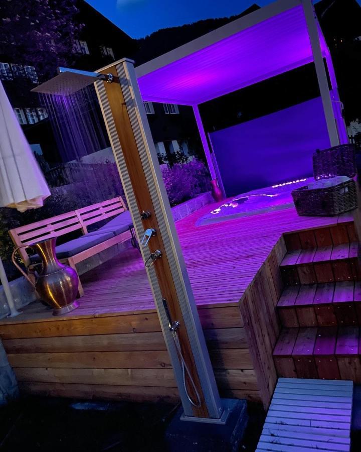 Du Glacier Boutique & Traditions Hotel Фиш Экстерьер фото