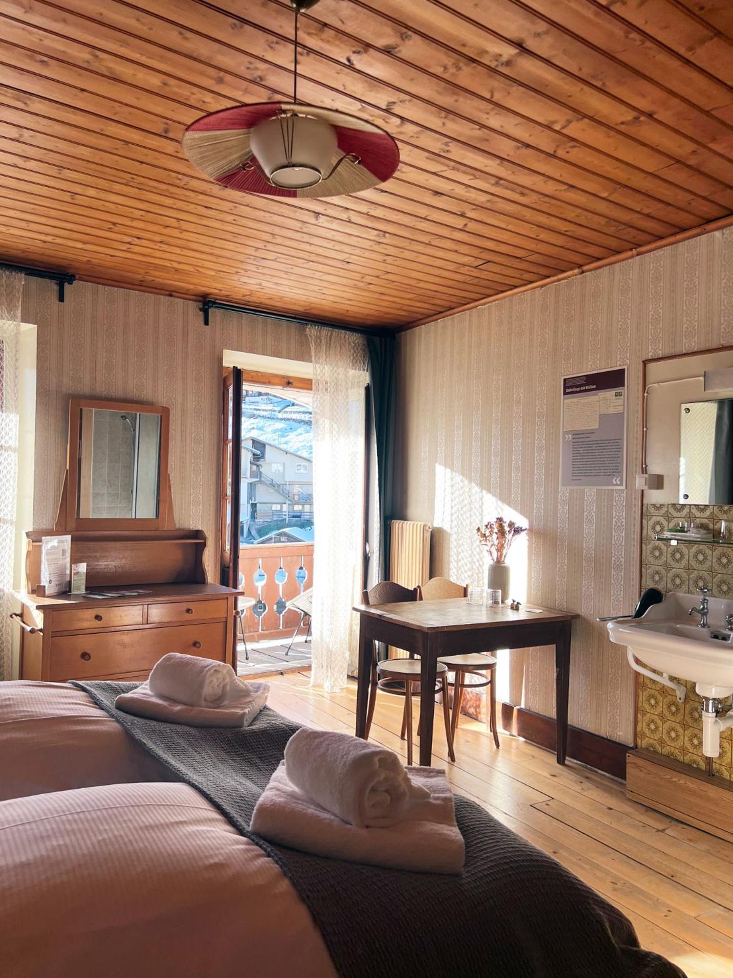 Du Glacier Boutique & Traditions Hotel Фиш Экстерьер фото