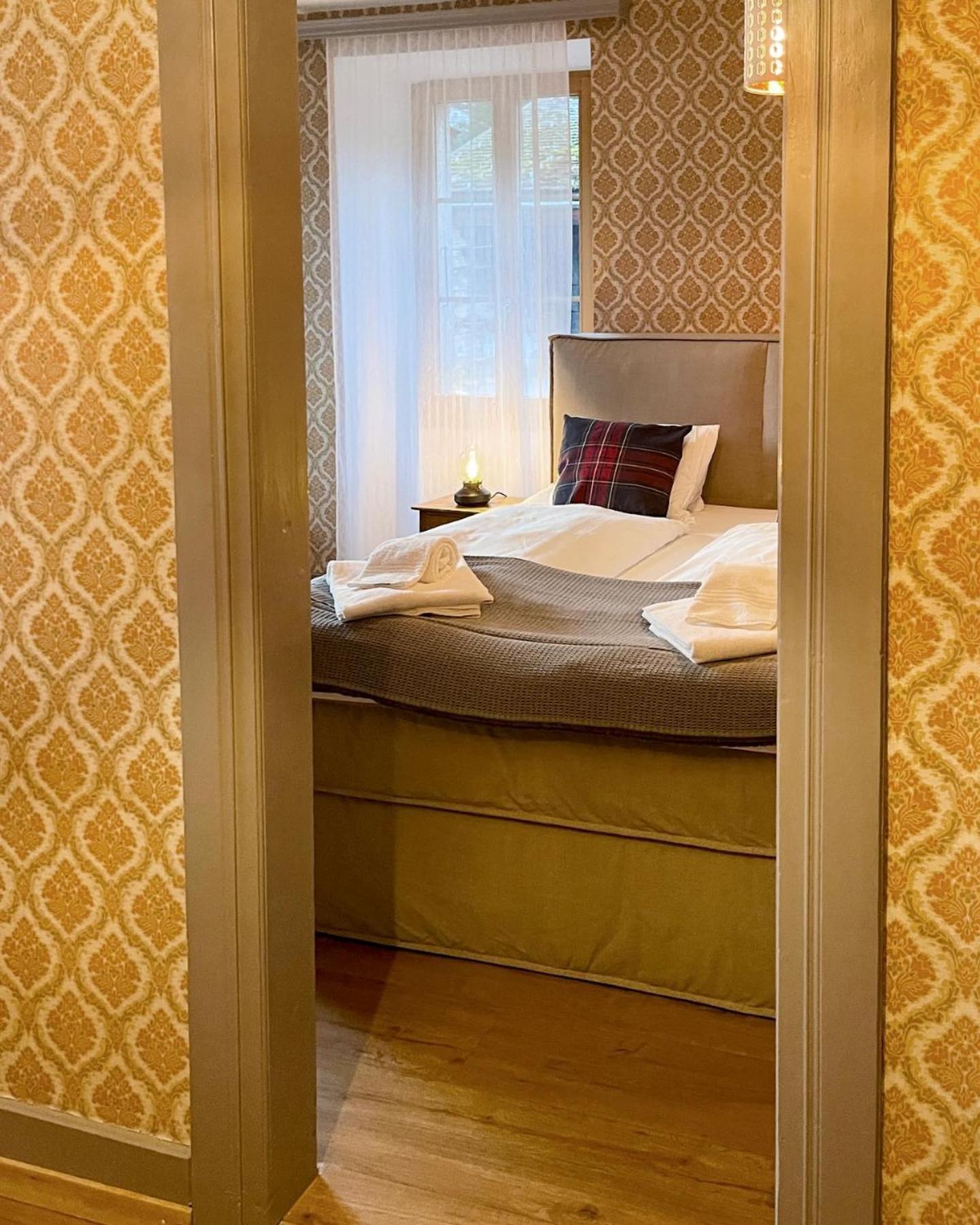 Du Glacier Boutique & Traditions Hotel Фиш Экстерьер фото
